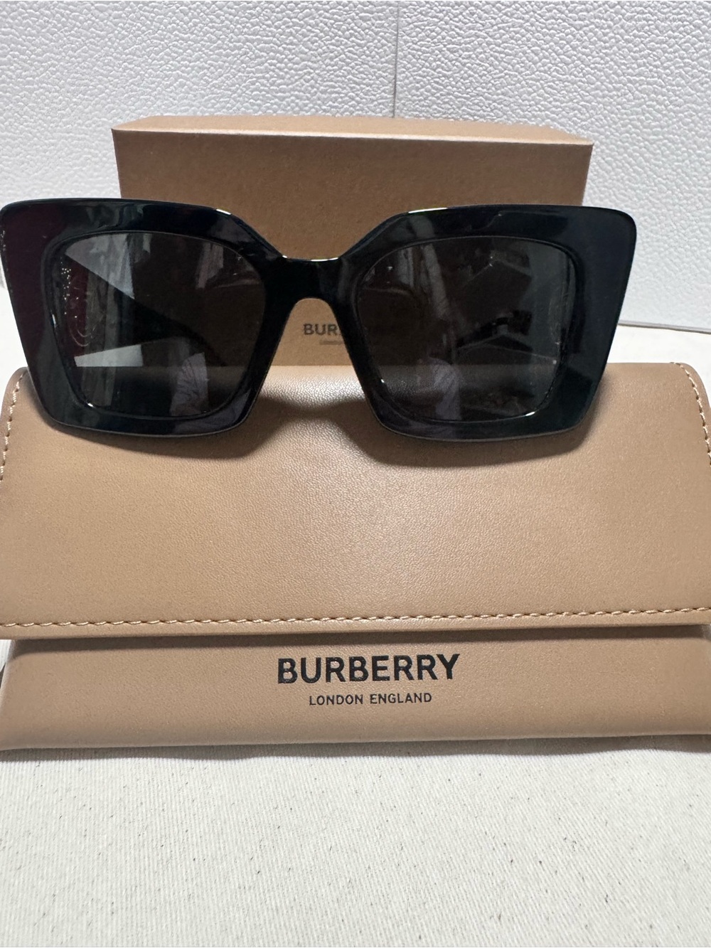 Burberry Black Oversized Square Women's Sunglasses